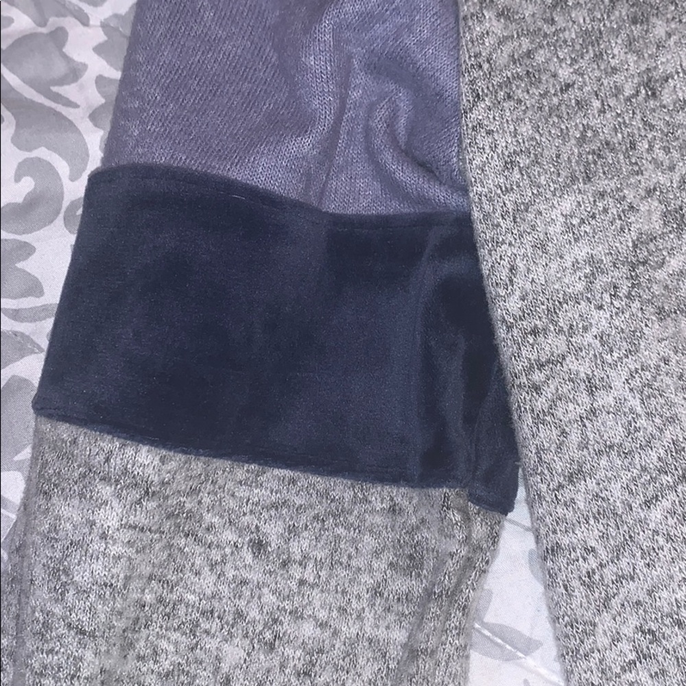 Sweater - Picture 2 of 3